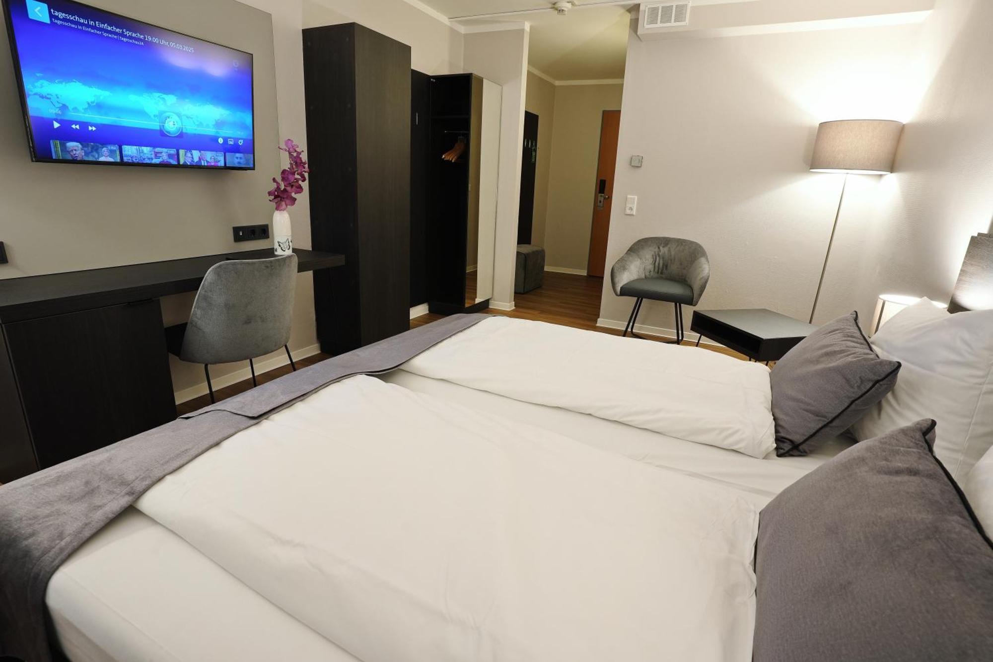 Hotel B99 Offenbach am Main Kültér fotó