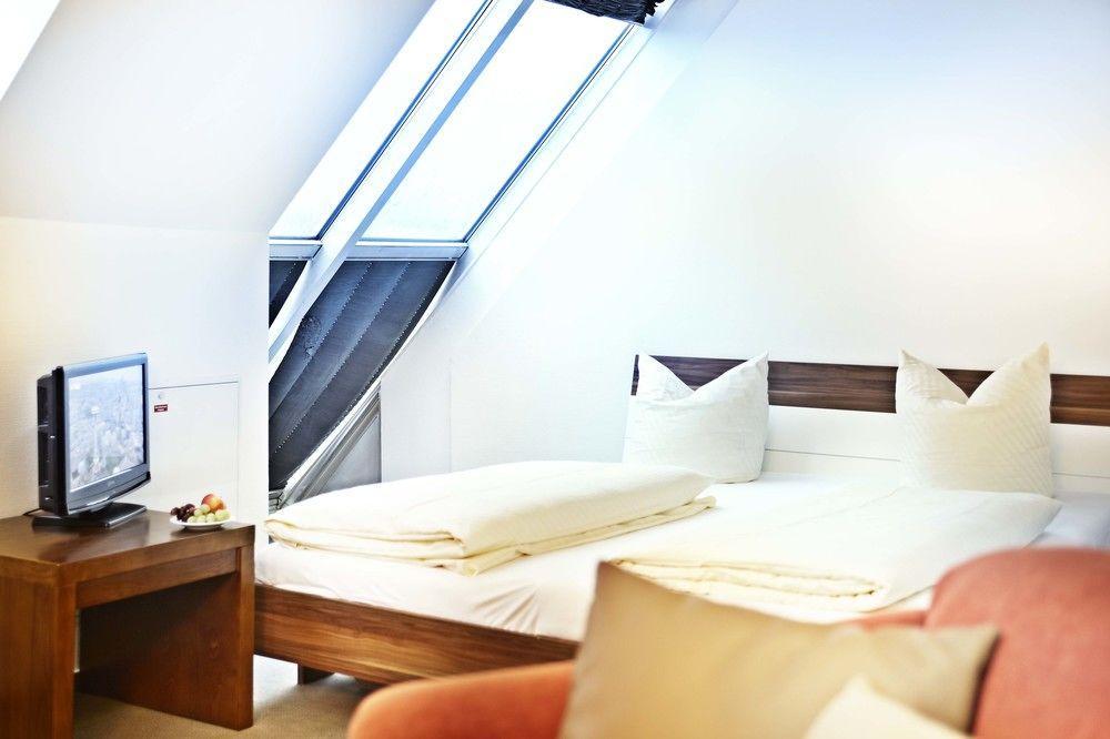 Hotel B99 Offenbach am Main Kültér fotó
